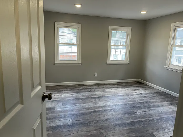 215 Church St #1A — Photo 7