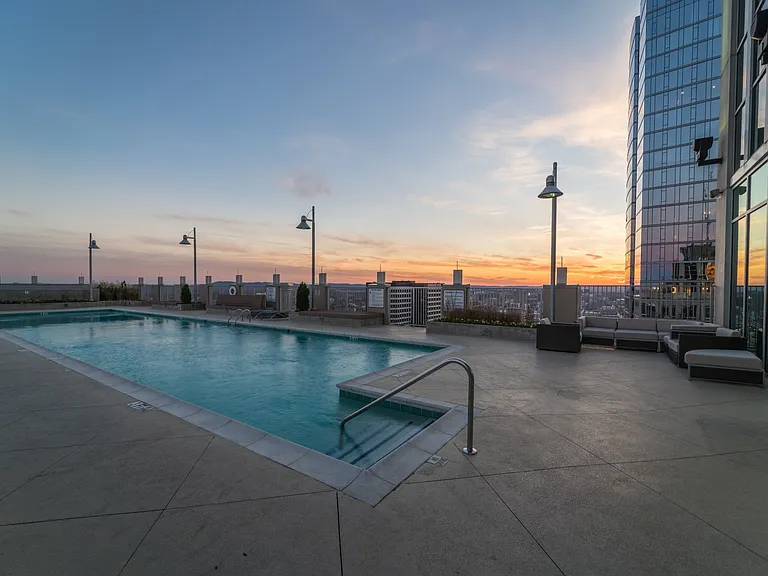 415 Church St #2107 — Photo 44