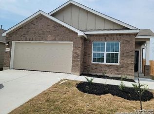 6703 Beehive Dr, San Antonio, TX 78252