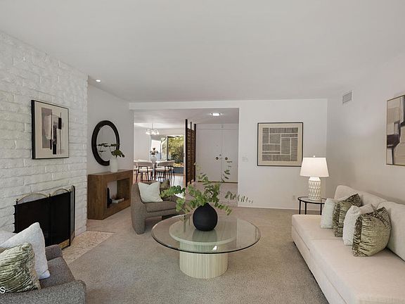 5th image of 1283 Oakglen Ave