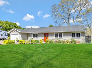 471 Miller Place Rd, Miller Place, NY 11764