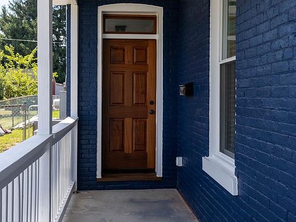 3rd image of 213 Fairview Ave