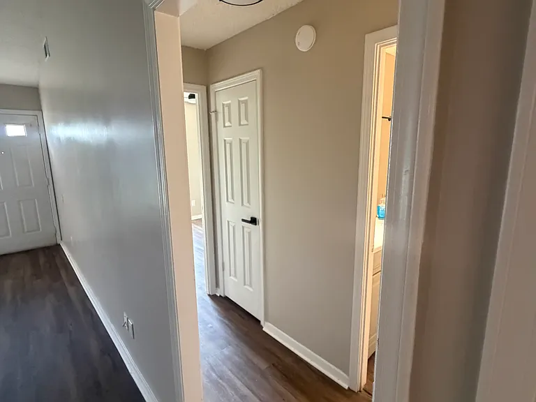 2800 E Hickory Blf — Photo 12