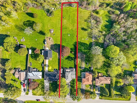 5th image of 1175 Lakeshore Rd