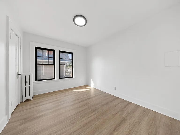 11 W Gouverneur Ave #2 — Photo 9