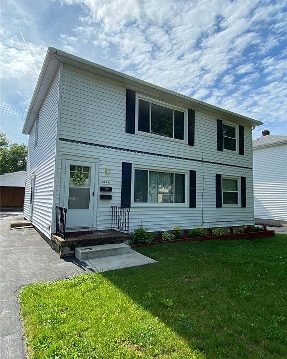1st image of 2426 21st St