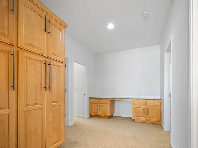991 Zephyr Ln — Photo 35