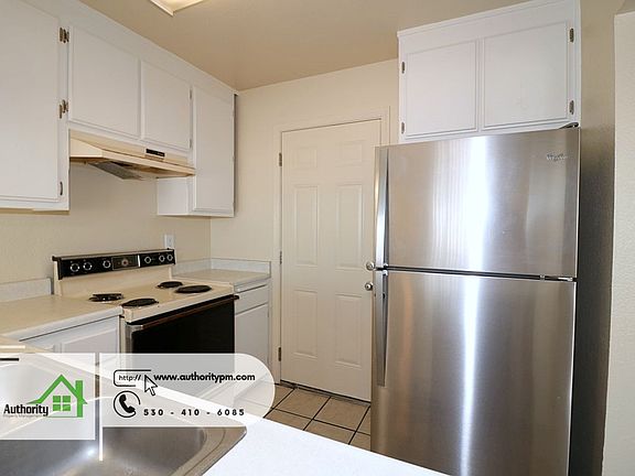 5th image of 5385 Valleyridge Dr #3