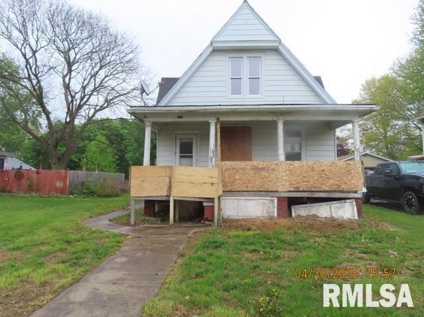 973 S Pearl St, Galesburg, IL 61401