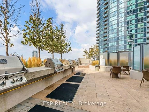 2nd image of 209 Fort York Blvd #465