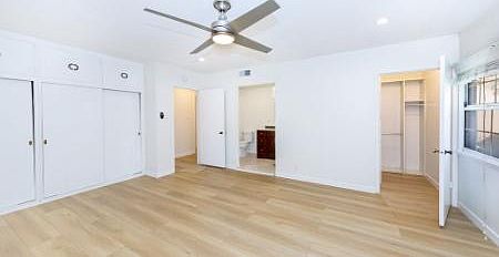 4th image of 1837 S Hayworth Ave