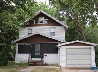 725 N Egan Ave, Madison, SD 57042