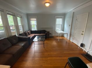 1328 Forest Ct, Ann Arbor, MI 48104