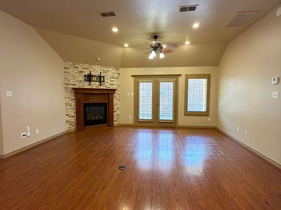 3rd image of 4437 110th St