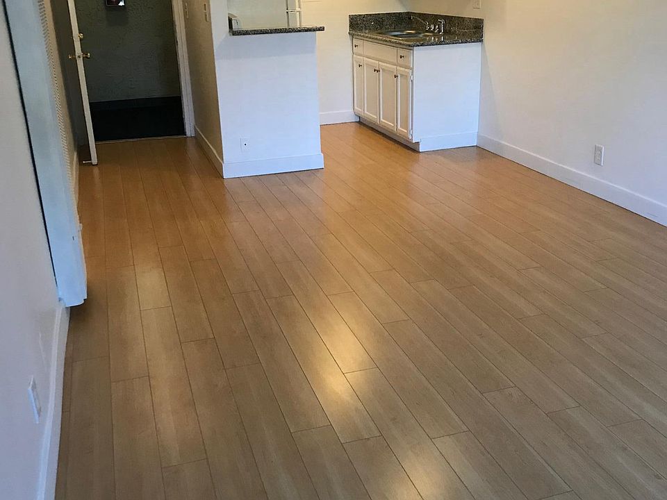 1st image of 840 Venice Blvd APT 18
