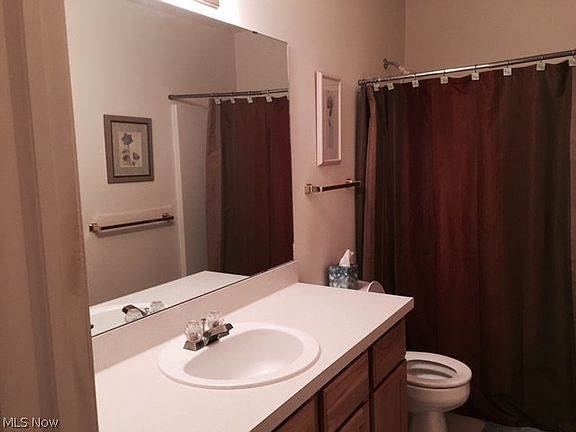 4th image of 1744 Maxwell Blvd #F2