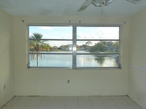 5th image of 3678 Rockaway Dr