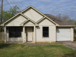 8332 Corinth St, Houston, TX 77051