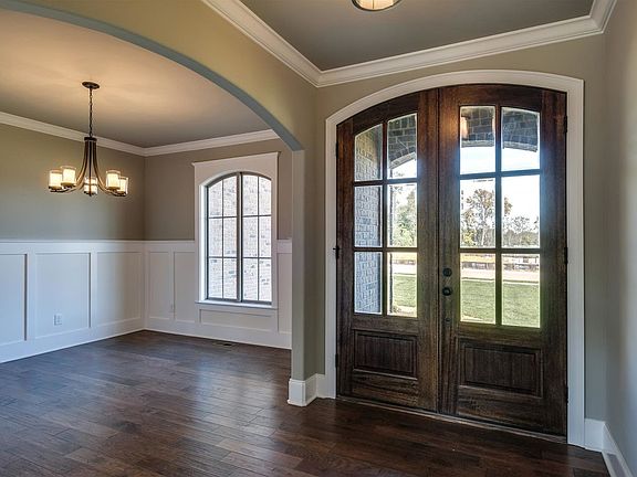 2nd image of 1315 Barnsdale Pl Lot 23
