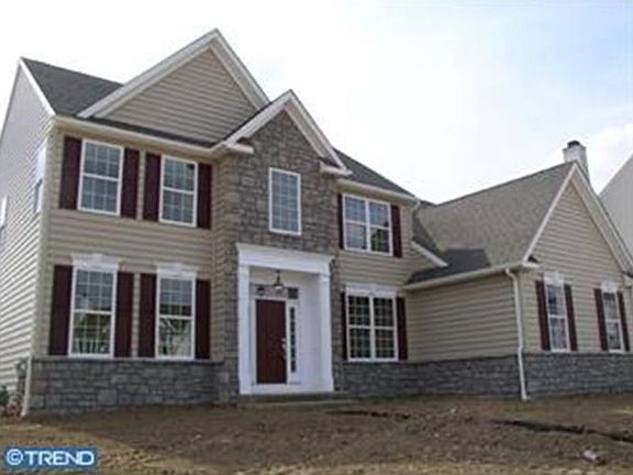 2nd image of 157 N Sidesaddle Ln