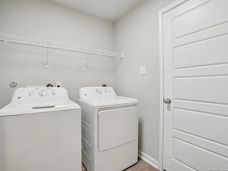 7019 Vista Loop — Photo 8