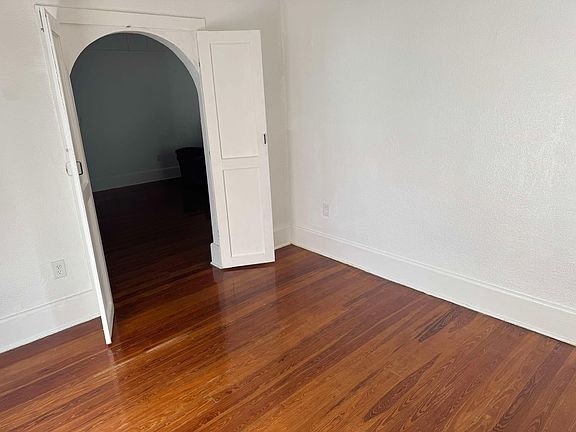 5th image of 434 E Tillman Ave APT 4