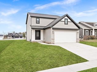 2508 Pampas Ln, Bloomington, IL 61705