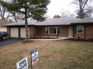 984 N Jefferson St, Florissant, MO 63031