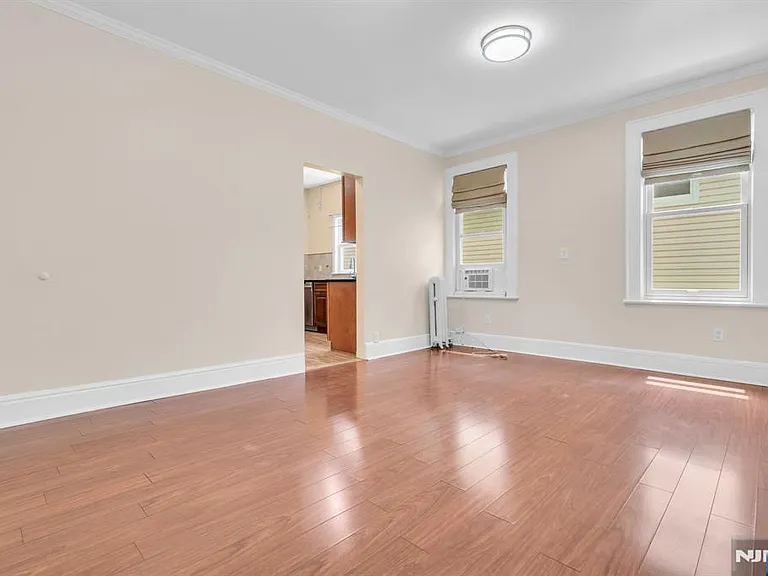 206 Highland Ave — Photo 6