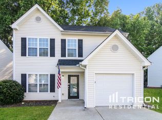 38 Springbottom Dr, Lawrenceville, GA 30046