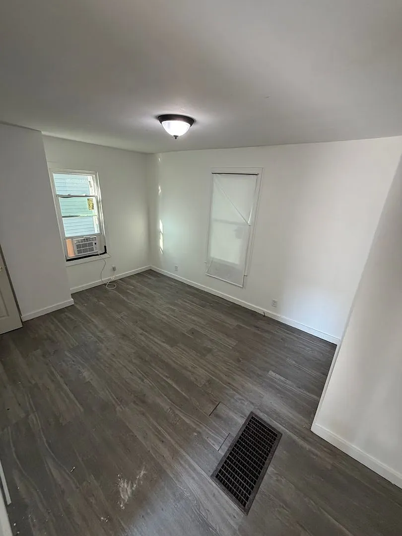 1020 S. 11th Street — Photo 4