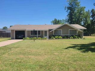 1208 N 5th St, Tonkawa, OK 74653