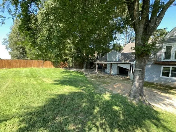 2595 Countrywood Pkwy, Cordova, TN 38016