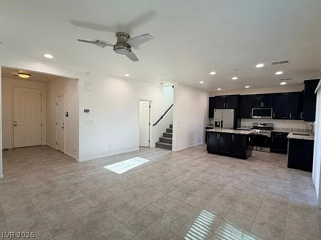 3 bed, 2.5 bath, 1876 sqft, $2,000 — Photo 4