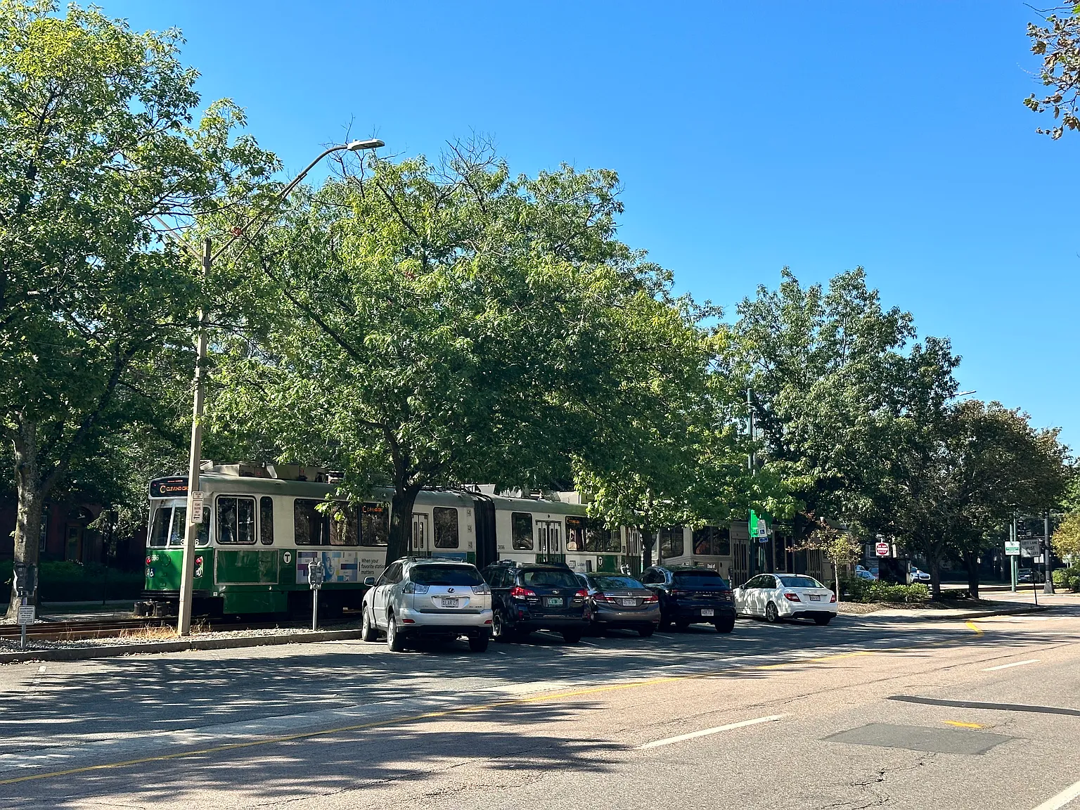 1 bed, 1.0 bath, $3,500 — Photo 2