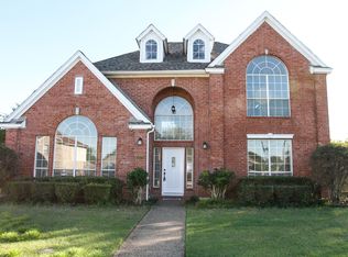 1928 Wandering Way Trl, Desoto, TX 75115