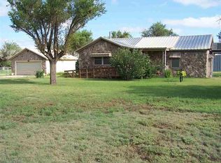 305 Eagle Blvd, Fritch, TX 79036