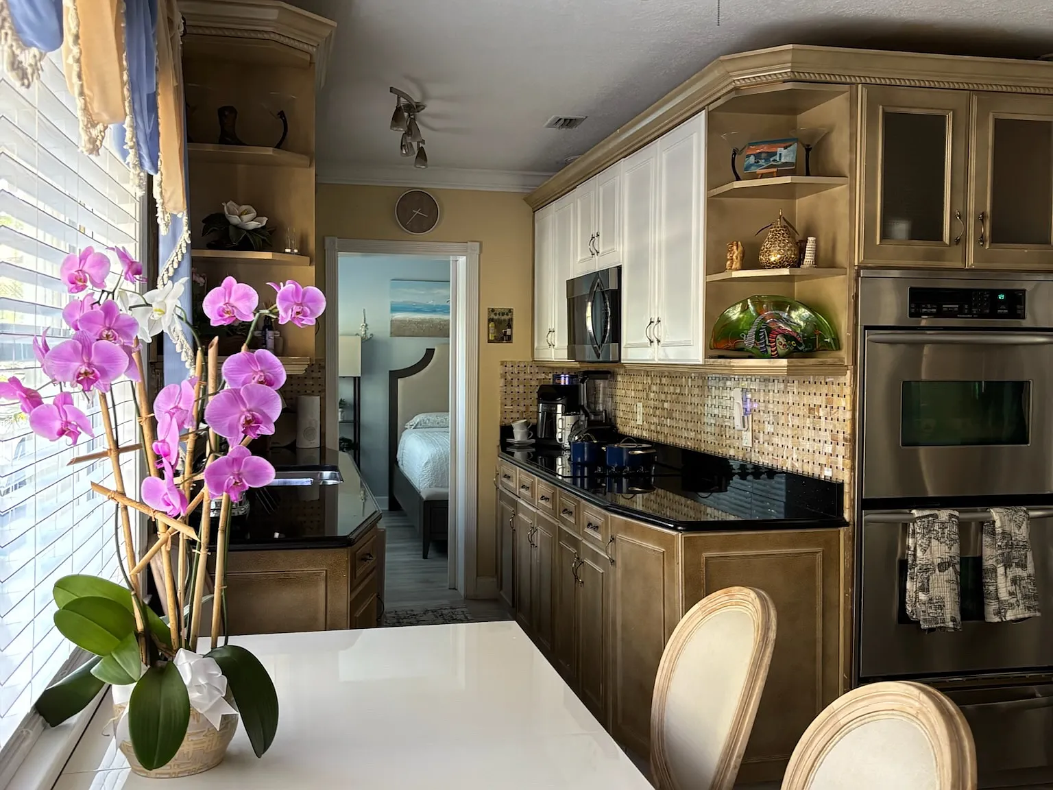 3 bed, $3,299 — Photo 2