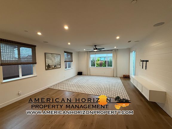 2nd image of 4832 Conelly Cir