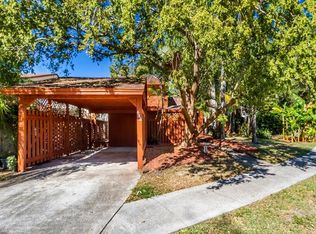 628 Fairwood Forest Dr, Clearwater, FL 33759
