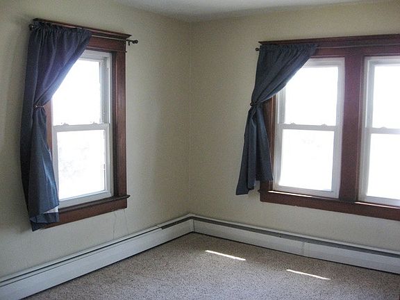 5th image of 2525 Plymouth Ave