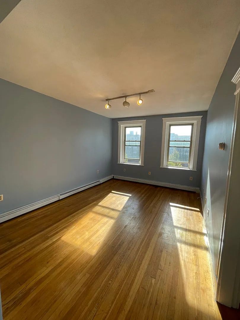 1623 Commonwealth Ave #18R Boston MA 02135 — Photo 3