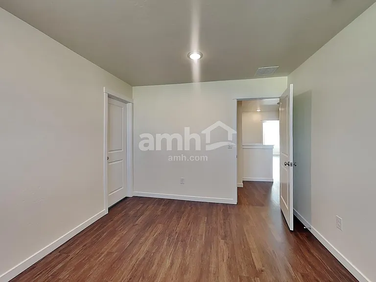 1496 N Garnet Creek Ave — Photo 19
