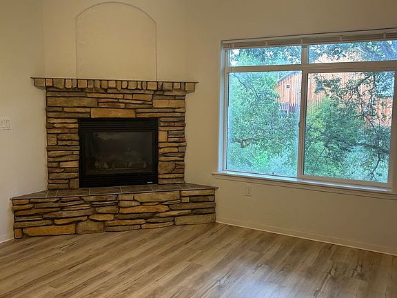 3rd image of 211 N Shasta Ave #H-a