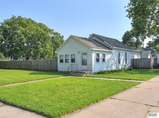 107 Lincoln Ave, Waterloo, NE 68069