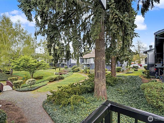 2nd image of 11424 SE 257th Place #D202