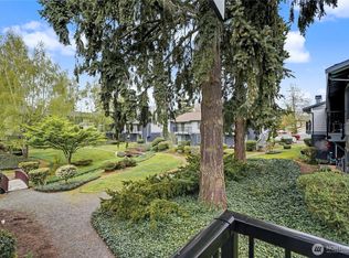 11424 SE 257th Park #D202, Kent, WA