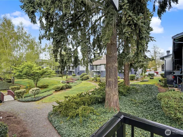 11424 SE 257th Park #D202, Kent, WA 98030