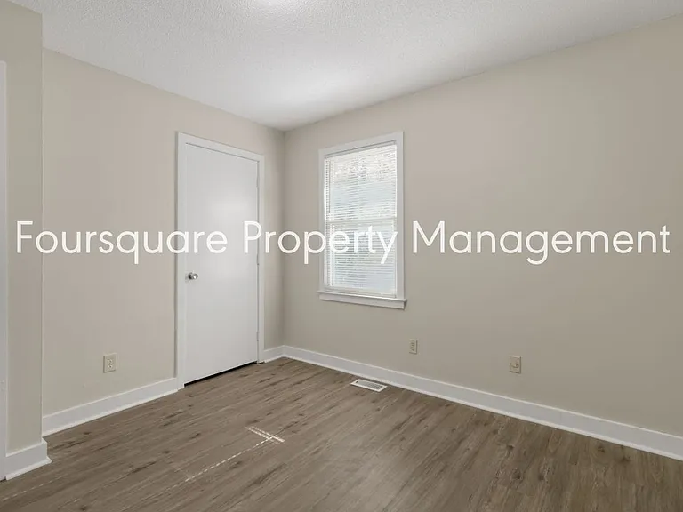 1105 Timber Dr — Photo 27