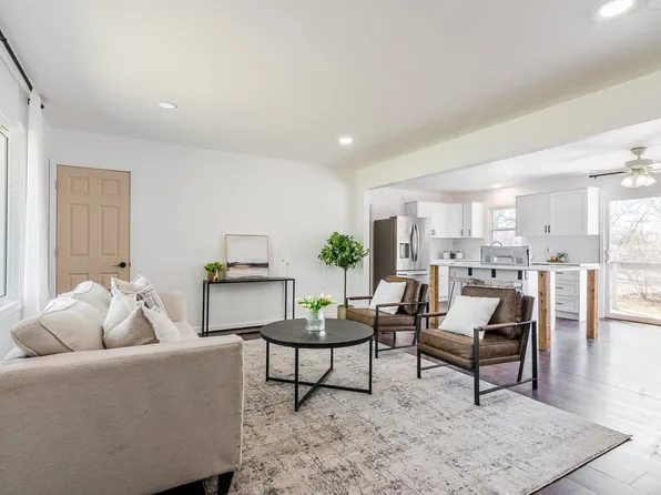 3001 James Ave, Manhattan, KS 66502